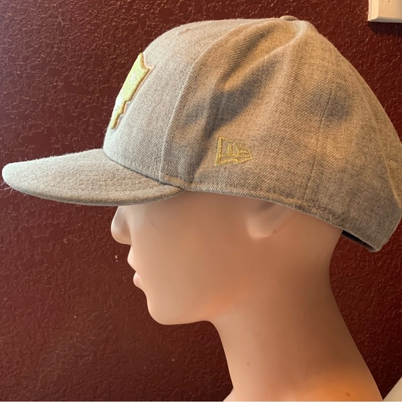 NEW ERA NEW ENGLAND PATRIOTS HEATHER GOLD EDITION 59FIFTY FITTED CAP - Picture 3 of 5